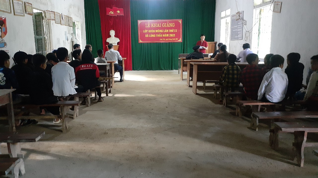 Xã Lũng Thầu tổ chức mở lớp khèn mông cho các em học sinh